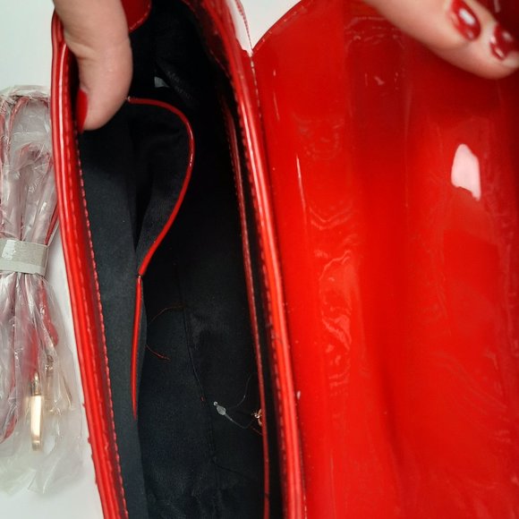 Le Chateau Red Patent Clutch Handbag - Picture 5 of 6